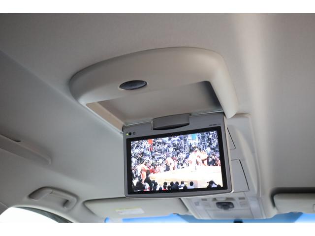 ヴェルファイア ２．４Ｚ　プラチナムセレクション　両側電動スライドドア　純正ＳＤナビ　Ｂカメラ　純正後席モニター　障害物ソナー　パワーバックドア　左右独立ＡＡＣ　リヤＡＡＣ　純正１８インチＡＷ　オットマン　ＥＴＣ　ＨＩＤヘッドライト　フォグランプ（70枚目）