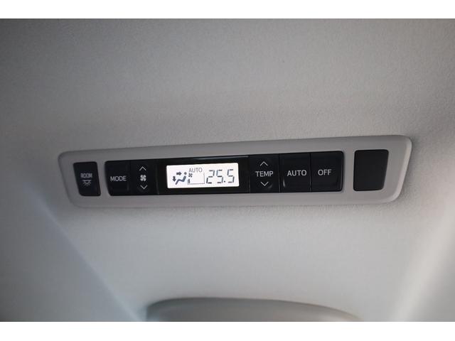 ヴェルファイア ２．４Ｚ　プラチナムセレクション　両側電動スライドドア　純正ＳＤナビ　Ｂカメラ　純正後席モニター　障害物ソナー　パワーバックドア　左右独立ＡＡＣ　リヤＡＡＣ　純正１８インチＡＷ　オットマン　ＥＴＣ　ＨＩＤヘッドライト　フォグランプ（71枚目）