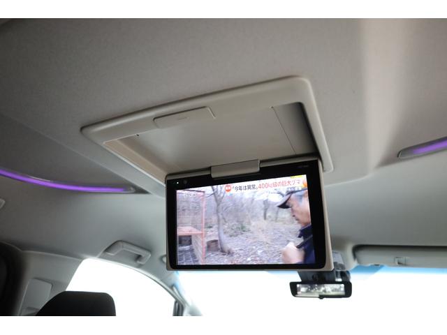 ヴェルファイアハイブリッド Ｚ　４ＷＤ　両側電動スライドドア　純正１０型ＳＤナビ　純正１２．１型後席モニター　Ｂカメラ　セーフティセンス　ＩＣＳ　ＢＳＭ　禁煙車　左右独立ＡＡＣ　リヤＡＡＣ　純正１７インチＡＷ　デジタルインナーミラー（8枚目）