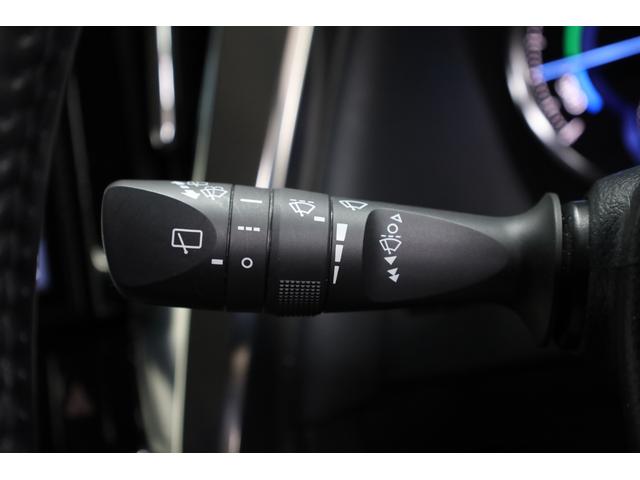 ヴェルファイアハイブリッド Ｚ　４ＷＤ　両側電動スライドドア　純正１０型ＳＤナビ　純正１２．１型後席モニター　Ｂカメラ　セーフティセンス　ＩＣＳ　ＢＳＭ　禁煙車　左右独立ＡＡＣ　リヤＡＡＣ　純正１７インチＡＷ　デジタルインナーミラー（57枚目）