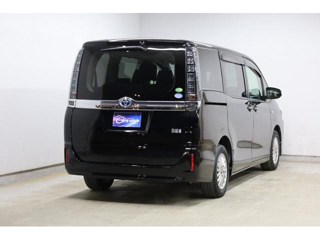 ヴォクシー ハイブリッドＶ　純正１０型ＳＤナビ　純正１２．１型後席モニター　Ｂカメラ　両側電動スライドドア　セーフティセンス　ダブルＡＡＣ　後席サンシェード　シートヒーター　クルコン　純正１５インチＡＷ　ＬＥＤヘッドライト（26枚目）