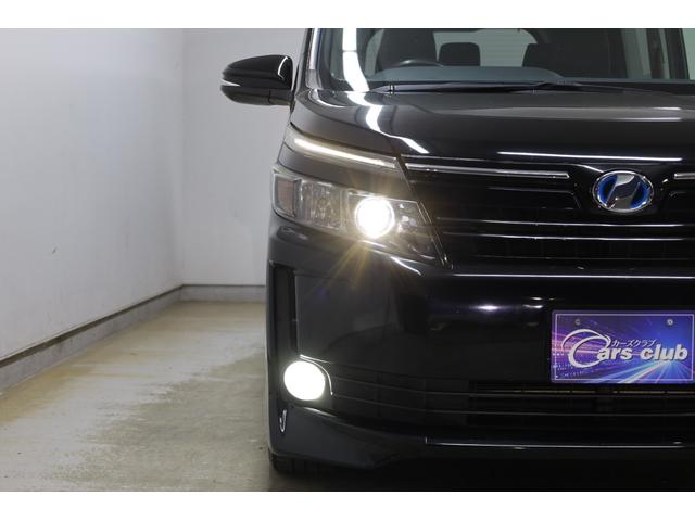 ヴォクシー ハイブリッドＶ　純正１０型ＳＤナビ　純正１２．１型後席モニター　Ｂカメラ　両側電動スライドドア　セーフティセンス　ダブルＡＡＣ　後席サンシェード　シートヒーター　クルコン　純正１５インチＡＷ　ＬＥＤヘッドライト（28枚目）