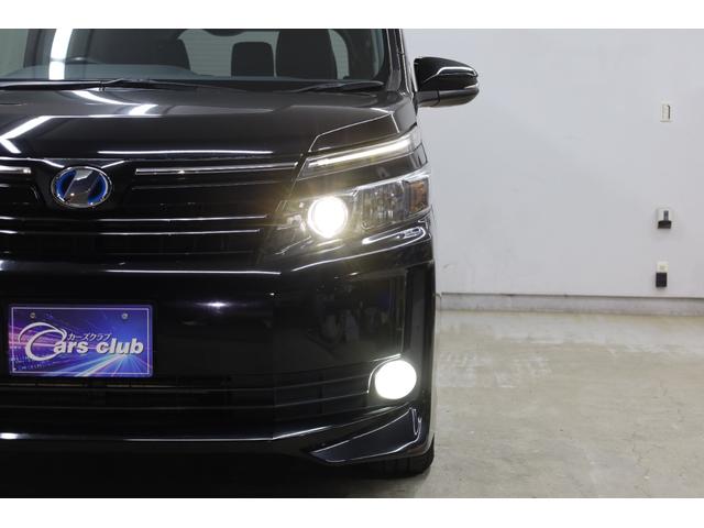 ヴォクシー ハイブリッドＶ　純正１０型ＳＤナビ　純正１２．１型後席モニター　Ｂカメラ　両側電動スライドドア　セーフティセンス　ダブルＡＡＣ　後席サンシェード　シートヒーター　クルコン　純正１５インチＡＷ　ＬＥＤヘッドライト（29枚目）