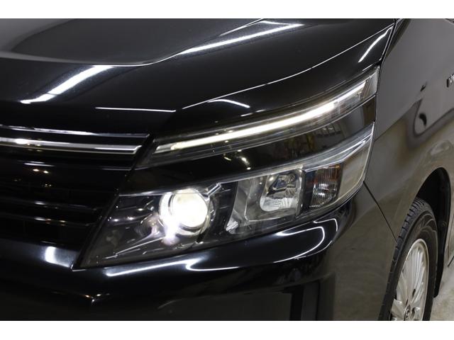 ヴォクシー ハイブリッドＶ　純正１０型ＳＤナビ　純正１２．１型後席モニター　Ｂカメラ　両側電動スライドドア　セーフティセンス　ダブルＡＡＣ　後席サンシェード　シートヒーター　クルコン　純正１５インチＡＷ　ＬＥＤヘッドライト（31枚目）