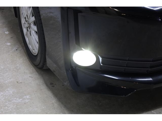 ヴォクシー ハイブリッドＶ　純正１０型ＳＤナビ　純正１２．１型後席モニター　Ｂカメラ　両側電動スライドドア　セーフティセンス　ダブルＡＡＣ　後席サンシェード　シートヒーター　クルコン　純正１５インチＡＷ　ＬＥＤヘッドライト（32枚目）