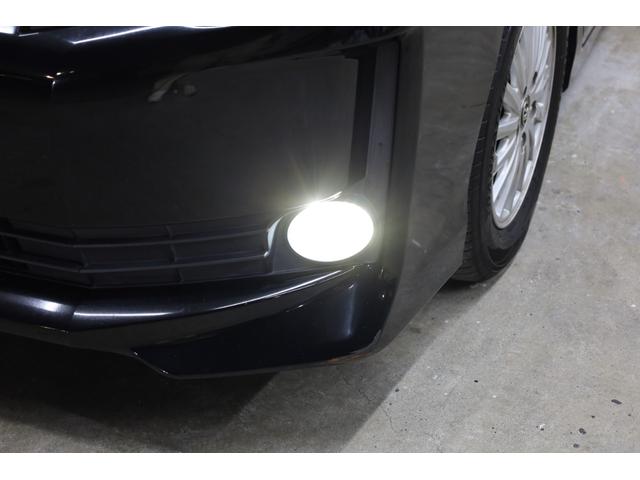 ヴォクシー ハイブリッドＶ　純正１０型ＳＤナビ　純正１２．１型後席モニター　Ｂカメラ　両側電動スライドドア　セーフティセンス　ダブルＡＡＣ　後席サンシェード　シートヒーター　クルコン　純正１５インチＡＷ　ＬＥＤヘッドライト（33枚目）