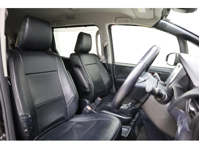 ヴォクシー ハイブリッドＶ　純正１０型ＳＤナビ　純正１２．１型後席モニター　Ｂカメラ　両側電動スライドドア　セーフティセンス　ダブルＡＡＣ　後席サンシェード　シートヒーター　クルコン　純正１５インチＡＷ　ＬＥＤヘッドライト（42枚目）