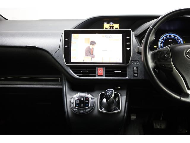 ヴォクシー ハイブリッドＶ　純正１０型ＳＤナビ　純正１２．１型後席モニター　Ｂカメラ　両側電動スライドドア　セーフティセンス　ダブルＡＡＣ　後席サンシェード　シートヒーター　クルコン　純正１５インチＡＷ　ＬＥＤヘッドライト（48枚目）
