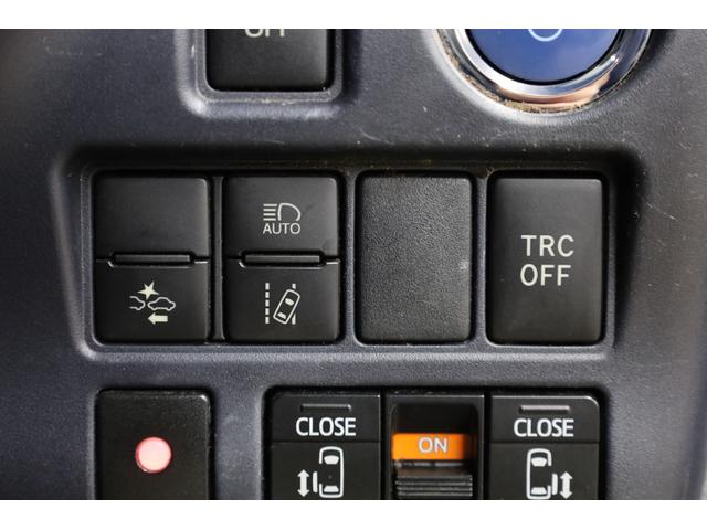 ヴォクシー ハイブリッドＶ　純正１０型ＳＤナビ　純正１２．１型後席モニター　Ｂカメラ　両側電動スライドドア　セーフティセンス　ダブルＡＡＣ　後席サンシェード　シートヒーター　クルコン　純正１５インチＡＷ　ＬＥＤヘッドライト（66枚目）