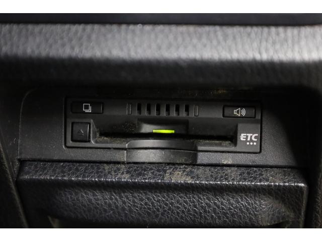 ヴォクシー ハイブリッドＶ　純正１０型ＳＤナビ　純正１２．１型後席モニター　Ｂカメラ　両側電動スライドドア　セーフティセンス　ダブルＡＡＣ　後席サンシェード　シートヒーター　クルコン　純正１５インチＡＷ　ＬＥＤヘッドライト（68枚目）