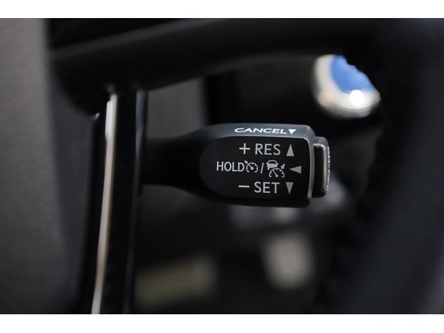 プリウス Ａツーリングセレクション　純正９型ＳＤナビ　ＢＴ接続　Ｂカメラ　禁煙車　セーフティセンス　インテリジェントクリアランスソナー　純正１７インチツーリングＡＷ　ブラインドスポットモニター　ＨＵＤ　パワーシート　ＡＣ１５００Ｗ（15枚目）