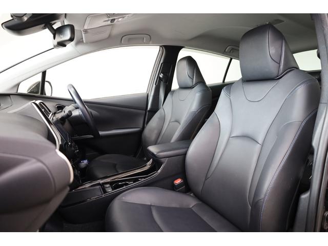 プリウス Ａツーリングセレクション　純正９型ＳＤナビ　ＢＴ接続　Ｂカメラ　禁煙車　セーフティセンス　インテリジェントクリアランスソナー　純正１７インチツーリングＡＷ　ブラインドスポットモニター　ＨＵＤ　パワーシート　ＡＣ１５００Ｗ（17枚目）