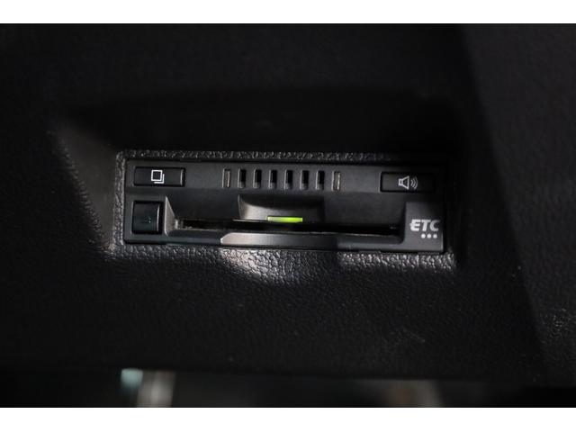 プリウス Ａツーリングセレクション　純正９型ＳＤナビ　ＢＴ接続　Ｂカメラ　禁煙車　セーフティセンス　インテリジェントクリアランスソナー　純正１７インチツーリングＡＷ　ブラインドスポットモニター　ＨＵＤ　パワーシート　ＡＣ１５００Ｗ（68枚目）