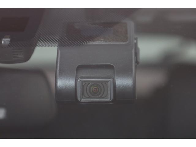 プリウス Ａツーリングセレクション　純正９型ＳＤナビ　ＢＴ接続　Ｂカメラ　禁煙車　セーフティセンス　インテリジェントクリアランスソナー　純正１７インチツーリングＡＷ　ブラインドスポットモニター　ＨＵＤ　パワーシート　ＡＣ１５００Ｗ（74枚目）