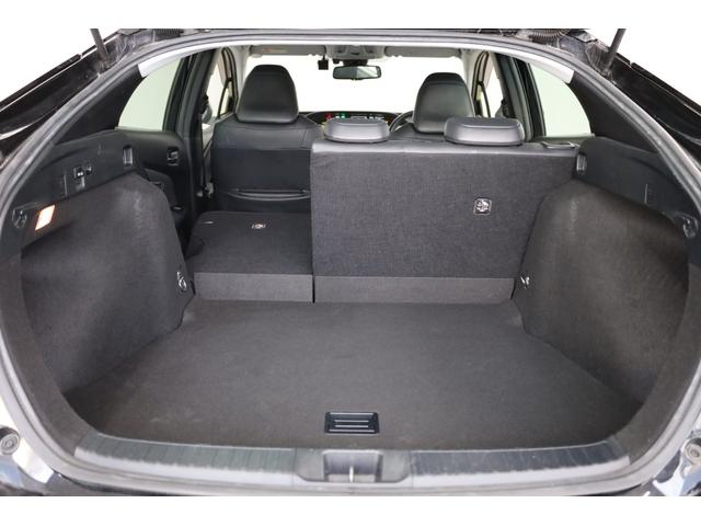 プリウス Ａツーリングセレクション　純正９型ＳＤナビ　ＢＴ接続　Ｂカメラ　禁煙車　セーフティセンス　インテリジェントクリアランスソナー　純正１７インチツーリングＡＷ　ブラインドスポットモニター　ＨＵＤ　パワーシート　ＡＣ１５００Ｗ（77枚目）