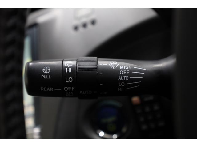 プリウス Gツーリングセレクション 後期型 寒冷地仕様 禁煙車 純正8型HDDナビ BT接続 Bカメラ 純正17インチツーリングAW LEDヘッドライト パワーシート クルーズコントロール ハーフレザーシート 雨滴感知式ワイパー ETC(58枚目)