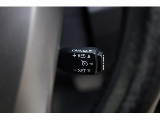 プリウス Gツーリングセレクション 後期型 寒冷地仕様 禁煙車 純正8型HDDナビ BT接続 Bカメラ 純正17インチツーリングAW LEDヘッドライト パワーシート クルーズコントロール ハーフレザーシート 雨滴感知式ワイパー ETC(60枚目)