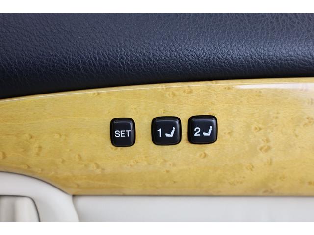 ＳＣ ＳＣ４３０　ユーザー下取車　白本革シート　電動オープン　カロッツェリアナビ　Ｂカメラ　禁煙車　メモリー付きパワーシート　純正１８インチＡＷ　左右独立ＡＡＣ　シートヒーター　ＨＩＤヘッドライト　純正フロアマット（6枚目）