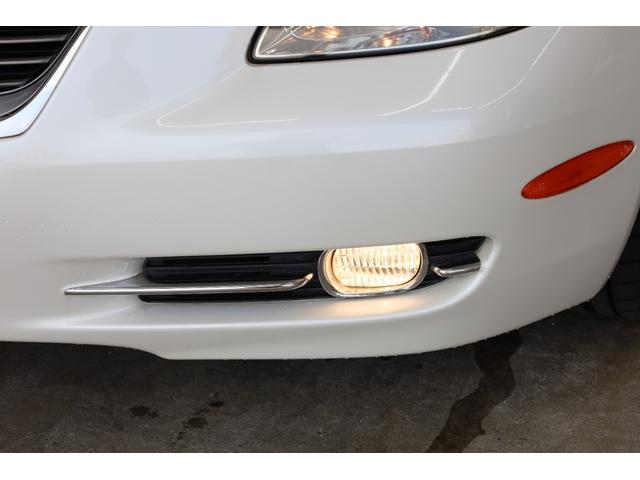 ＳＣ ＳＣ４３０　ユーザー下取車　白本革シート　電動オープン　カロッツェリアナビ　Ｂカメラ　禁煙車　メモリー付きパワーシート　純正１８インチＡＷ　左右独立ＡＡＣ　シートヒーター　ＨＩＤヘッドライト　純正フロアマット（33枚目）