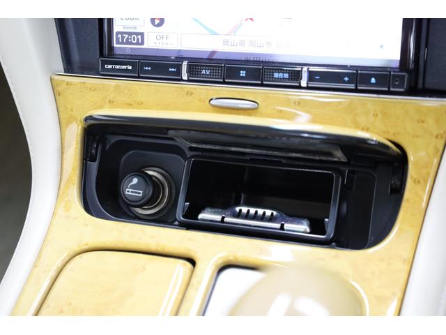 ＳＣ ＳＣ４３０　ユーザー下取車　白本革シート　電動オープン　カロッツェリアナビ　Ｂカメラ　禁煙車　メモリー付きパワーシート　純正１８インチＡＷ　左右独立ＡＡＣ　シートヒーター　ＨＩＤヘッドライト　純正フロアマット（53枚目）