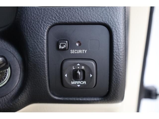 ＳＣ ＳＣ４３０　ユーザー下取車　白本革シート　電動オープン　カロッツェリアナビ　Ｂカメラ　禁煙車　メモリー付きパワーシート　純正１８インチＡＷ　左右独立ＡＡＣ　シートヒーター　ＨＩＤヘッドライト　純正フロアマット（65枚目）