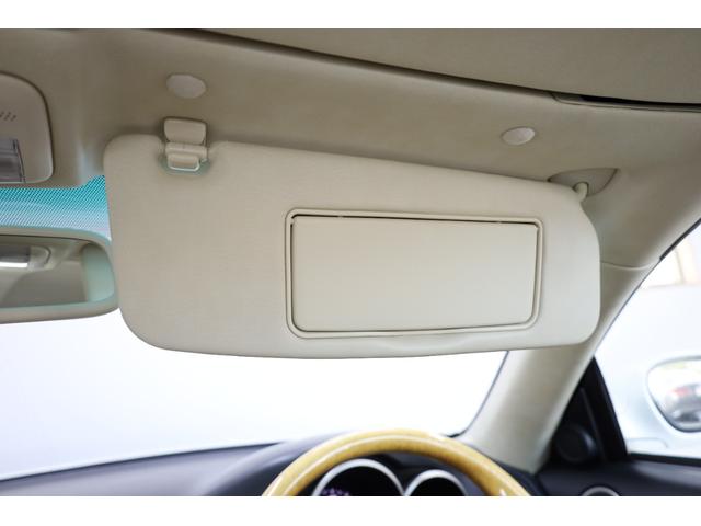 ＳＣ ＳＣ４３０　ユーザー下取車　白本革シート　電動オープン　カロッツェリアナビ　Ｂカメラ　禁煙車　メモリー付きパワーシート　純正１８インチＡＷ　左右独立ＡＡＣ　シートヒーター　ＨＩＤヘッドライト　純正フロアマット（75枚目）