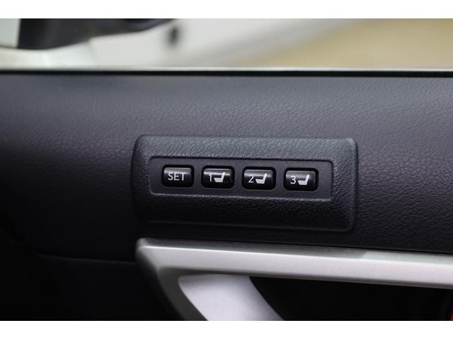 ＣＴ ＣＴ２００ｈ　バージョンＬ　本革シート　禁煙車　純正ＨＤＤナビ　ＢＴ接続　Ｂカメラ　純正１７インチＡＷ　クリアランスソナー　メモリー付きパワーシート　前席シートヒーター　左右独立オートエアコン　クルーズコントロール　ＥＴＣ（9枚目）