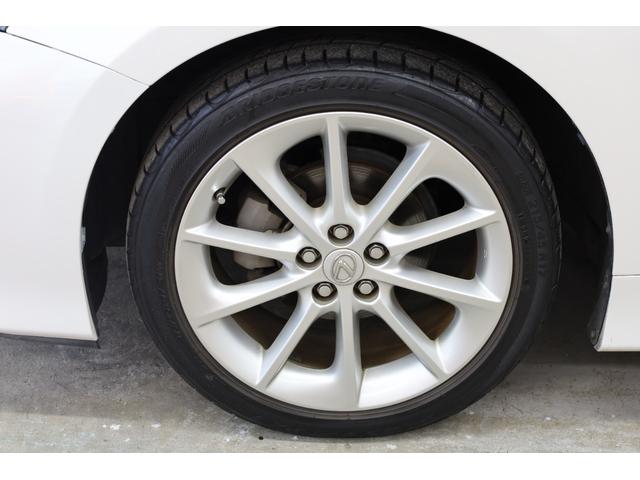 ＣＴ ＣＴ２００ｈ　バージョンＬ　本革シート　禁煙車　純正ＨＤＤナビ　ＢＴ接続　Ｂカメラ　純正１７インチＡＷ　クリアランスソナー　メモリー付きパワーシート　前席シートヒーター　左右独立オートエアコン　クルーズコントロール　ＥＴＣ（14枚目）