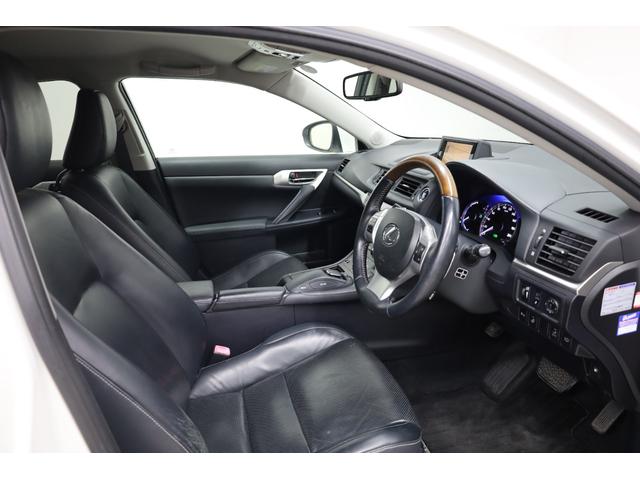 ＣＴ ＣＴ２００ｈ　バージョンＬ　本革シート　禁煙車　純正ＨＤＤナビ　ＢＴ接続　Ｂカメラ　純正１７インチＡＷ　クリアランスソナー　メモリー付きパワーシート　前席シートヒーター　左右独立オートエアコン　クルーズコントロール　ＥＴＣ（40枚目）