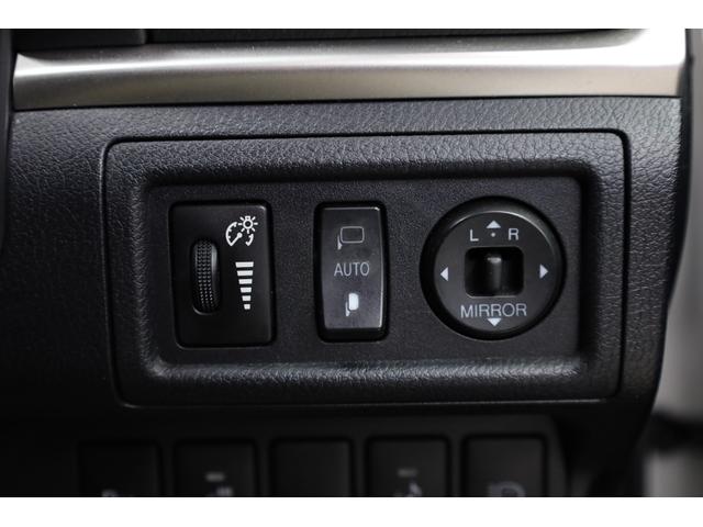 ＣＴ ＣＴ２００ｈ　バージョンＬ　本革シート　禁煙車　純正ＨＤＤナビ　ＢＴ接続　Ｂカメラ　純正１７インチＡＷ　クリアランスソナー　メモリー付きパワーシート　前席シートヒーター　左右独立オートエアコン　クルーズコントロール　ＥＴＣ（64枚目）