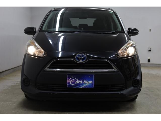 シエンタ ハイブリッドＧ　３列シート　両側電動スライドドア　アルパインＳＤフルセグナビ　アルパイン１０．１型後席モニター　リモコン　スマートエントリー　禁煙車　純正１５インチホイール　ＥＴＣ　オートエアコン　純正フロアマット（27枚目）