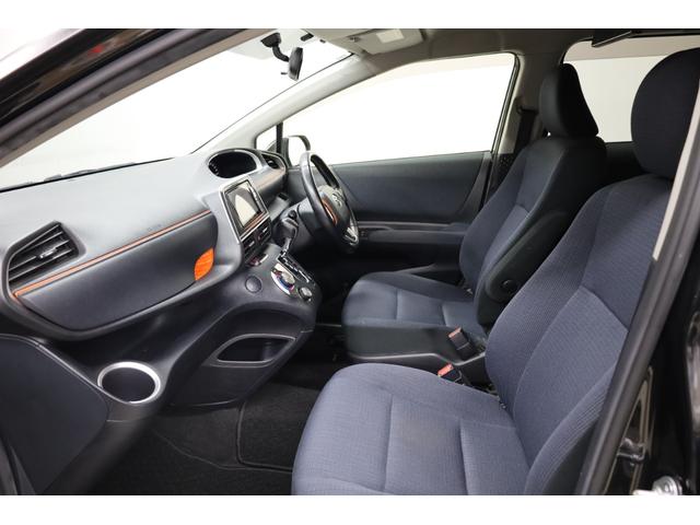 シエンタ ハイブリッドＧ　３列シート　両側電動スライドドア　アルパインＳＤフルセグナビ　アルパイン１０．１型後席モニター　リモコン　スマートエントリー　禁煙車　純正１５インチホイール　ＥＴＣ　オートエアコン　純正フロアマット（39枚目）