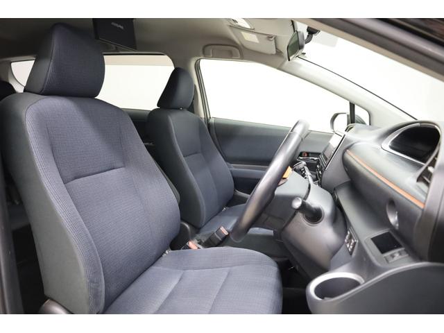 シエンタ ハイブリッドＧ　３列シート　両側電動スライドドア　アルパインＳＤフルセグナビ　アルパイン１０．１型後席モニター　リモコン　スマートエントリー　禁煙車　純正１５インチホイール　ＥＴＣ　オートエアコン　純正フロアマット（40枚目）