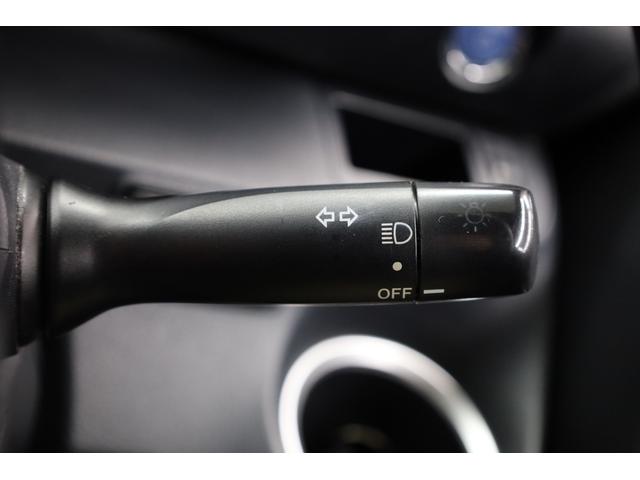 シエンタ ハイブリッドＧ　３列シート　両側電動スライドドア　アルパインＳＤフルセグナビ　アルパイン１０．１型後席モニター　リモコン　スマートエントリー　禁煙車　純正１５インチホイール　ＥＴＣ　オートエアコン　純正フロアマット（61枚目）