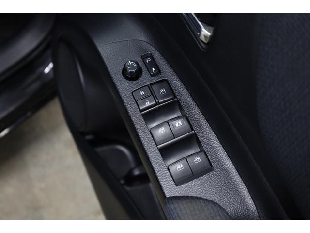 シエンタ ハイブリッドＧ　３列シート　両側電動スライドドア　アルパインＳＤフルセグナビ　アルパイン１０．１型後席モニター　リモコン　スマートエントリー　禁煙車　純正１５インチホイール　ＥＴＣ　オートエアコン　純正フロアマット（65枚目）