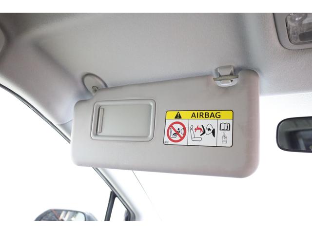 シエンタ ハイブリッドＧ　３列シート　両側電動スライドドア　アルパインＳＤフルセグナビ　アルパイン１０．１型後席モニター　リモコン　スマートエントリー　禁煙車　純正１５インチホイール　ＥＴＣ　オートエアコン　純正フロアマット（68枚目）