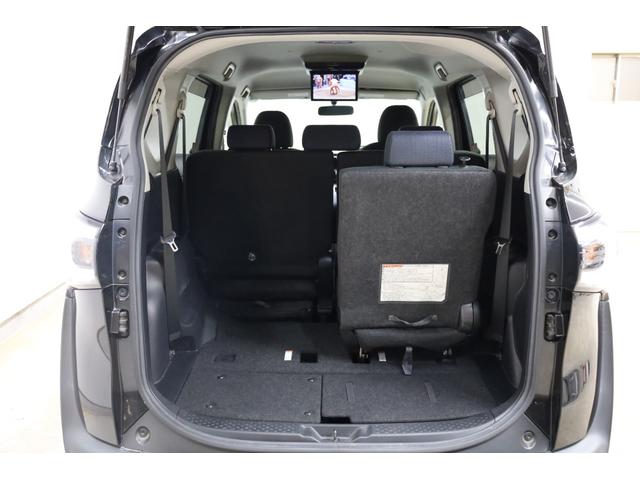 シエンタ ハイブリッドＧ　３列シート　両側電動スライドドア　アルパインＳＤフルセグナビ　アルパイン１０．１型後席モニター　リモコン　スマートエントリー　禁煙車　純正１５インチホイール　ＥＴＣ　オートエアコン　純正フロアマット（75枚目）