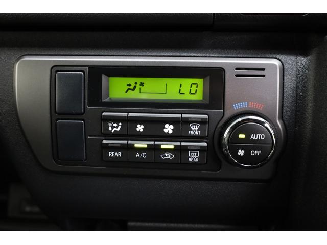 ハイエースバン スーパーＧＬ　ダークプライムＩＩ　ディーゼル車　５人乗り　登録済み未使用車　両側電動スライドドア　セーフティセンス　パーキングサポートブレーキ　デジタルインナーミラー　アクセサリーコンセント　スマートキー＆プッシュスタート　ＡＡＣ（16枚目）