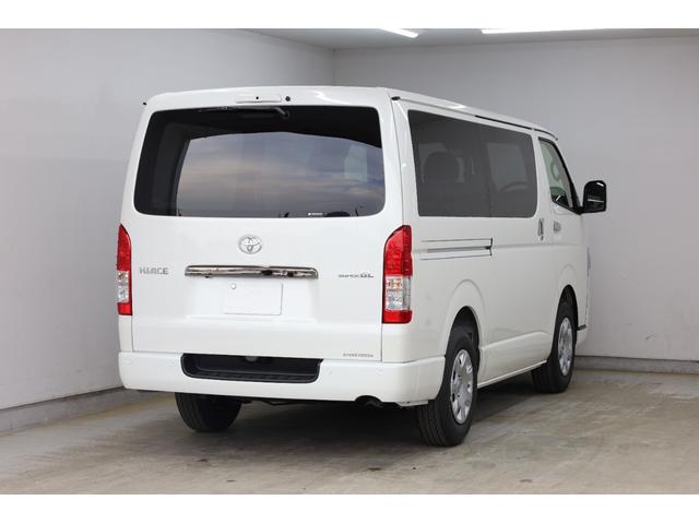 ハイエースバン スーパーＧＬ　ダークプライムＩＩ　ディーゼル車　５人乗り　登録済み未使用車　両側電動スライドドア　セーフティセンス　パーキングサポートブレーキ　デジタルインナーミラー　アクセサリーコンセント　スマートキー＆プッシュスタート　ＡＡＣ（26枚目）