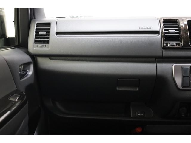 ハイエースバン スーパーＧＬ　ダークプライムＩＩ　ディーゼル車　５人乗り　登録済み未使用車　両側電動スライドドア　セーフティセンス　パーキングサポートブレーキ　デジタルインナーミラー　アクセサリーコンセント　スマートキー＆プッシュスタート　ＡＡＣ（45枚目）