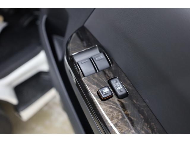 ハイエースバン スーパーＧＬ　ダークプライムＩＩ　ディーゼル車　５人乗り　登録済み未使用車　両側電動スライドドア　セーフティセンス　パーキングサポートブレーキ　デジタルインナーミラー　アクセサリーコンセント　スマートキー＆プッシュスタート　ＡＡＣ（64枚目）