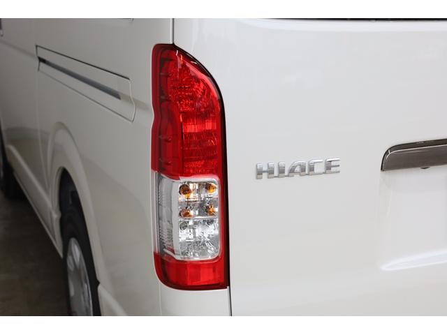 ハイエースバン スーパーＧＬ　ダークプライムＩＩ　ディーゼル車　５人乗り　登録済み未使用車　両側電動スライドドア　セーフティセンス　パーキングサポートブレーキ　デジタルインナーミラー　アクセサリーコンセント　スマートキー＆プッシュスタート　ＡＡＣ（73枚目）