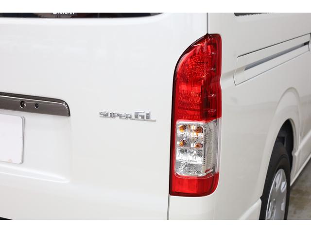 ハイエースバン スーパーＧＬ　ダークプライムＩＩ　ディーゼル車　５人乗り　登録済み未使用車　両側電動スライドドア　セーフティセンス　パーキングサポートブレーキ　デジタルインナーミラー　アクセサリーコンセント　スマートキー＆プッシュスタート　ＡＡＣ（74枚目）