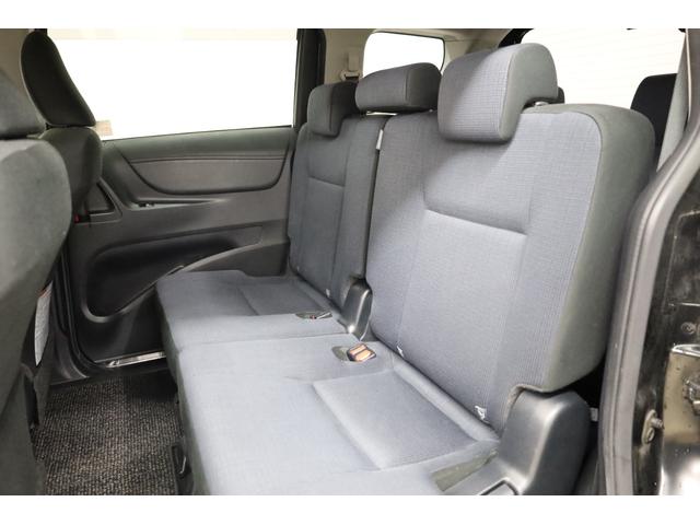 シエンタ ハイブリッドＧ　３列シート　両側電動スライドドア　トヨタセーフティセンス　ＴＲＤフルエアロ　純正１６インチＡＷ　シートヒーター　スマートエントリー　ＬＥＤヘッドライト　ストラーダナビ　ＢＴ接続　Ｂカメラ　禁煙　ＥＴＣ（17枚目）