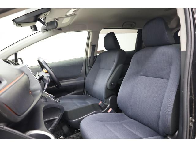 シエンタ ハイブリッドＧ　３列シート　両側電動スライドドア　トヨタセーフティセンス　ＴＲＤフルエアロ　純正１６インチＡＷ　シートヒーター　スマートエントリー　ＬＥＤヘッドライト　ストラーダナビ　ＢＴ接続　Ｂカメラ　禁煙　ＥＴＣ（41枚目）