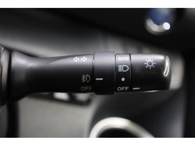 シエンタ ハイブリッドＧ　３列シート　両側電動スライドドア　トヨタセーフティセンス　ＴＲＤフルエアロ　純正１６インチＡＷ　シートヒーター　スマートエントリー　ＬＥＤヘッドライト　ストラーダナビ　ＢＴ接続　Ｂカメラ　禁煙　ＥＴＣ（61枚目）