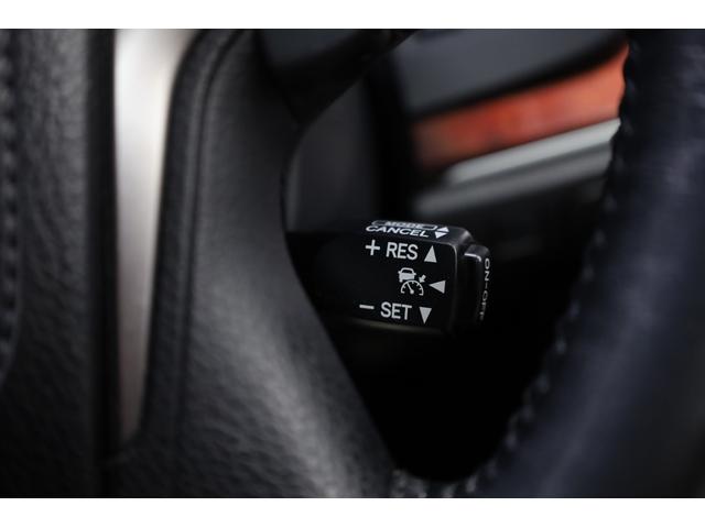 クラウンマジェスタ Fバージョン 本革シート アドバンストパッケージ 純正18インチAW 純正8型HDDナビ Bカメラ 禁煙車 メモリー付パワーシート シートエアコン 電動リアサンシェード 後席サンシェード イージークローザー ETC(59枚目)