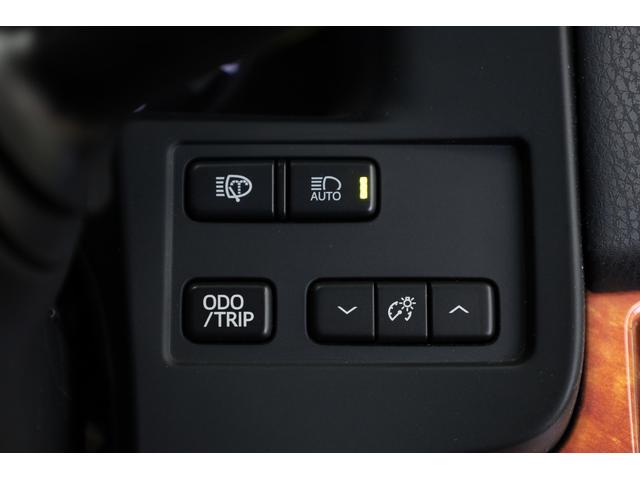 クラウンマジェスタ Fバージョン 本革シート アドバンストパッケージ 純正18インチAW 純正8型HDDナビ Bカメラ 禁煙車 メモリー付パワーシート シートエアコン 電動リアサンシェード 後席サンシェード イージークローザー ETC(60枚目)