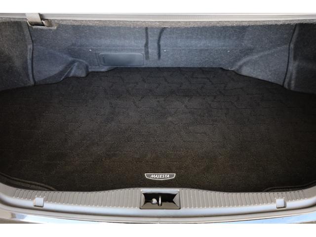 クラウンマジェスタ Fバージョン 本革シート アドバンストパッケージ 純正18インチAW 純正8型HDDナビ Bカメラ 禁煙車 メモリー付パワーシート シートエアコン 電動リアサンシェード 後席サンシェード イージークローザー ETC(76枚目)