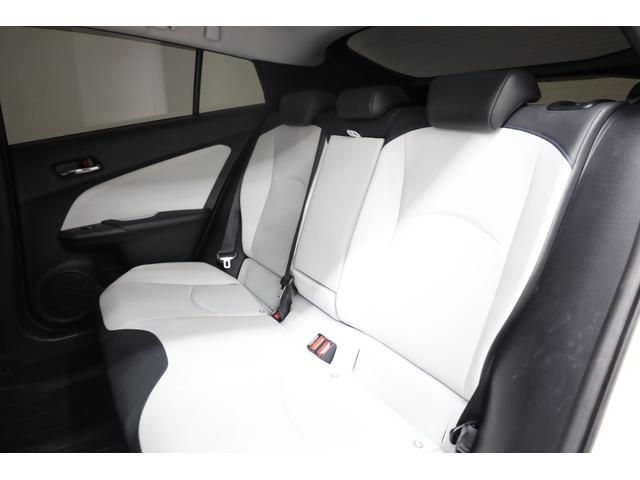 プリウス Aツーリングセレクション モデリスタアイコニックエアロ セーフティセンス インテリジェントクリアランスソナー 禁煙車 純正17インチAW ブラインドスポットモニター HUD 純正SDナビ バックカメラ シートヒーター ETC(18枚目)